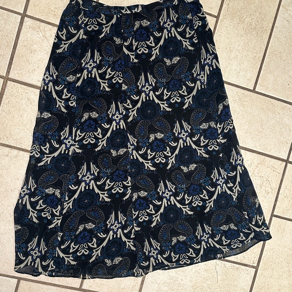 Elegant Black and Blue Paisley Skirt